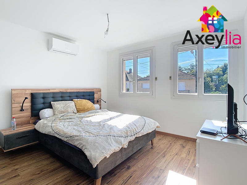 Maison - 102 m² - 6 pièces