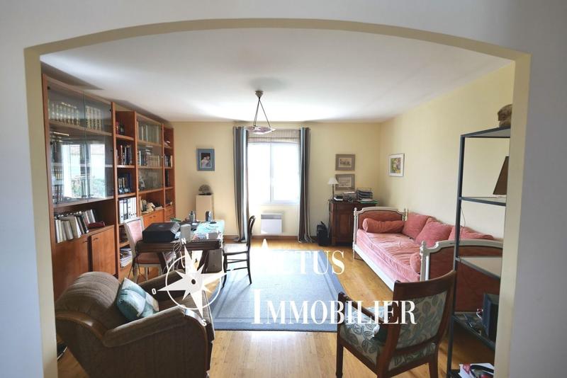 Maison - 190 m² - 6 pièces