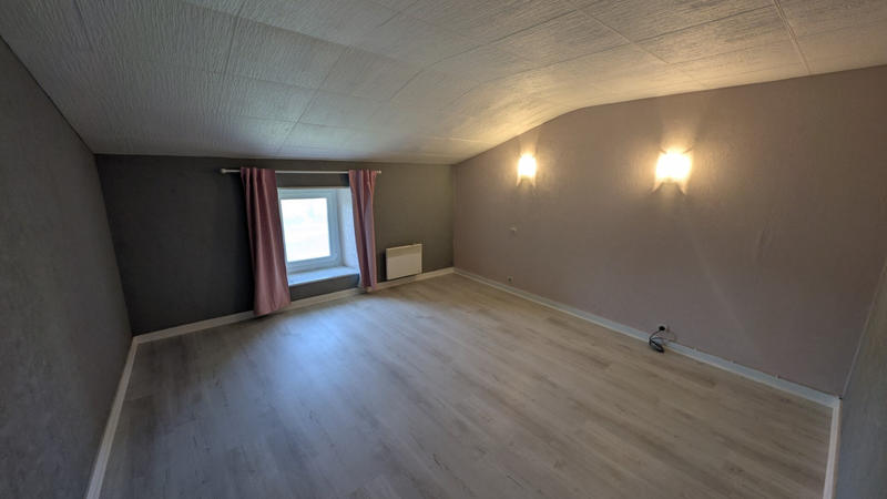 Maison - 84 m² - 4 pièces