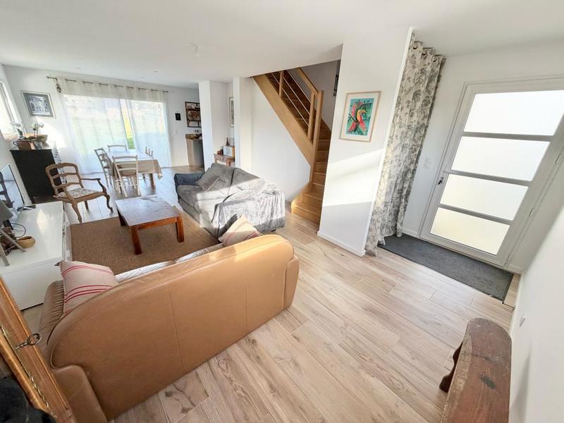 Maison - 96 m² - 5 pièces