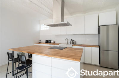 Chambre - 13 m² - 1 pièce