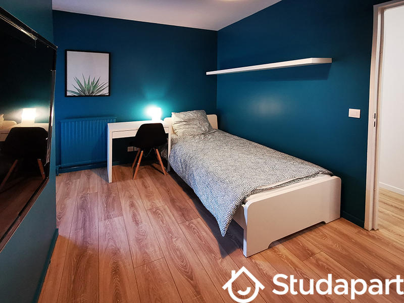 Chambre - 10 m² - 1 pièce