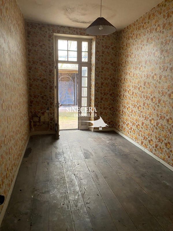 Local commercial - 236 m²