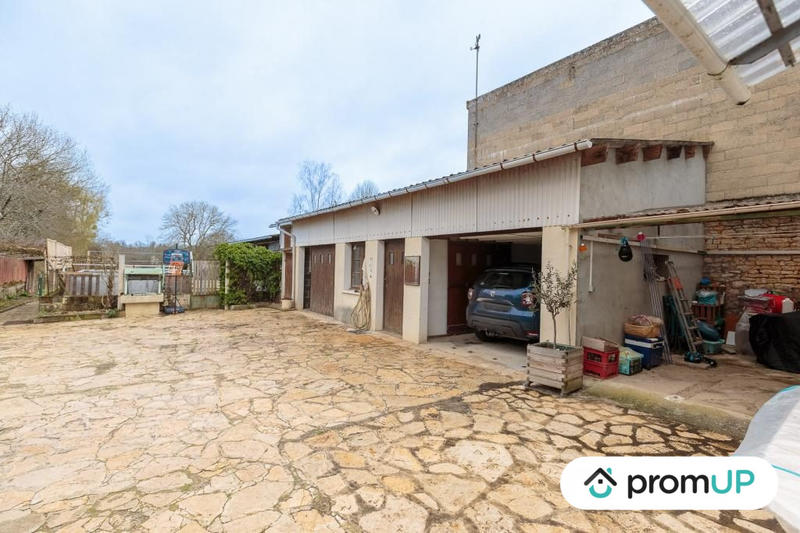 Maison - 185 m² - 7 pièces