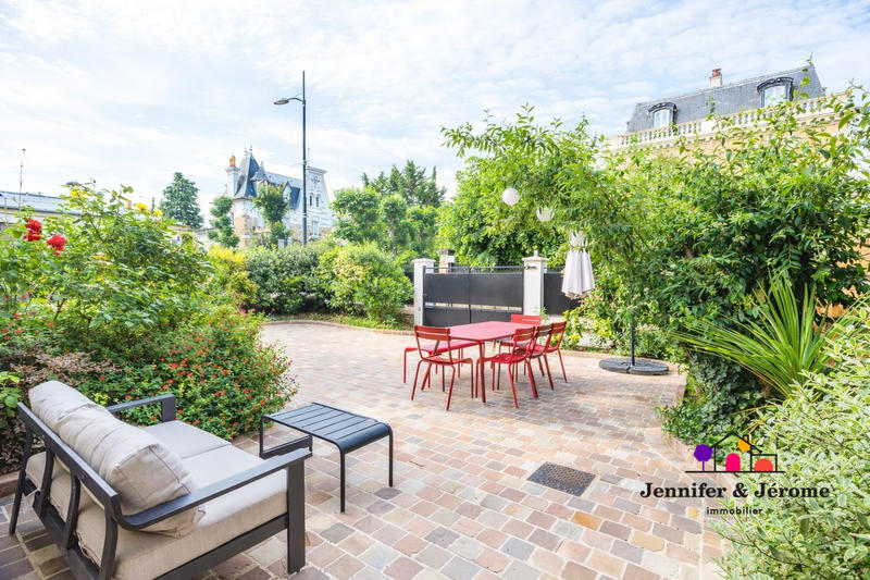 Maison - 151 m² - 7 pièces