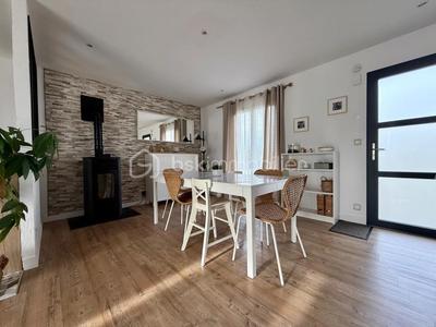 Maison - 119 m² - 6 pièces