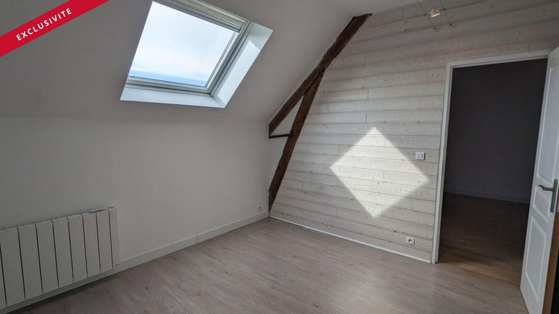 Maison - 250 m² - 11 pièces