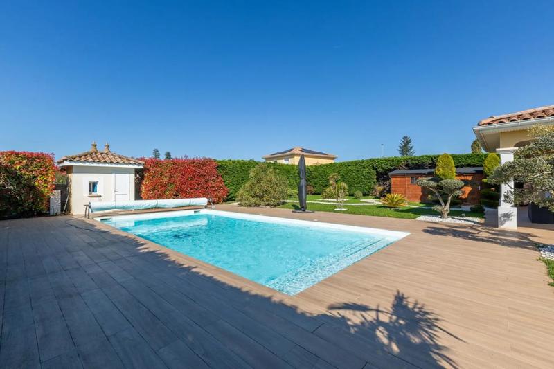 Maison - 176 m² - 5 pièces