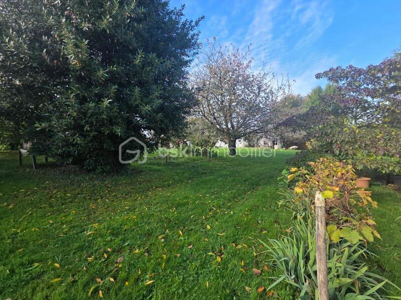 Maison traditionnelle - 152 m² - 8 pièces