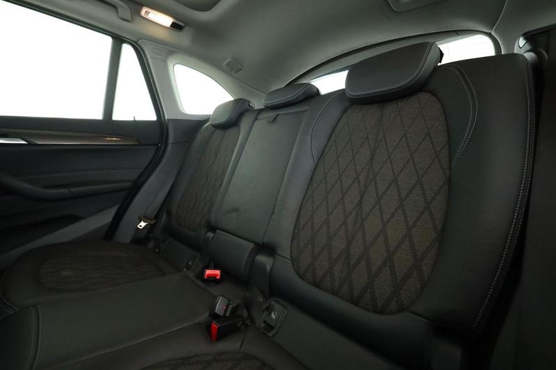 Bmw X1 sDrive18i xLine Dkg7 140 ch