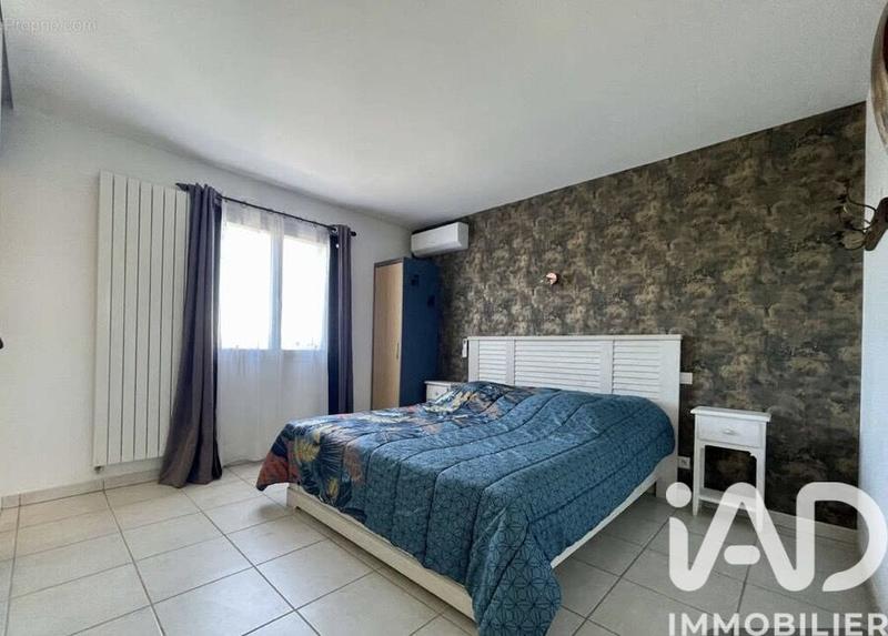 Maison - 140 m² - 5 pièces