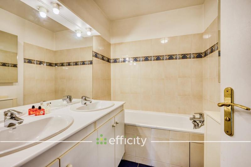 Appartement - 93 m² - 4 pièces