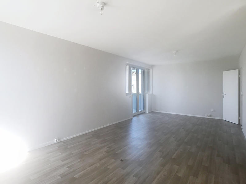 Appartement - 83 m² - 5 pièces