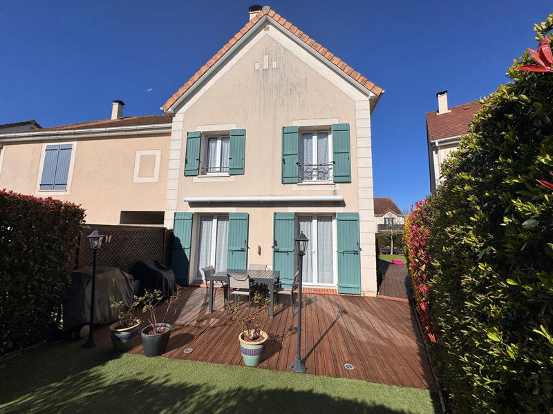 Maison - 94 m² - 4 pièces