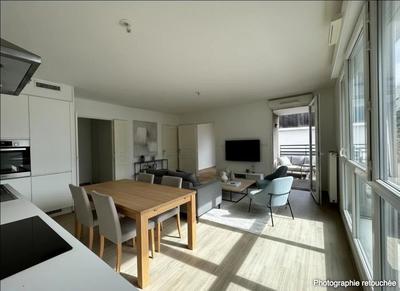 Appartement - 75 m² - 4 pièces