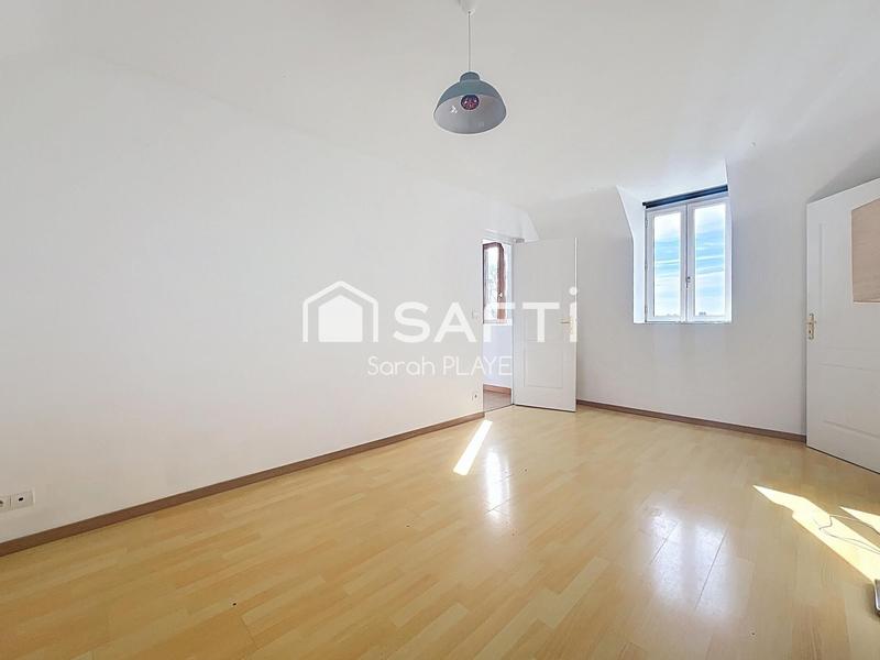 Maison - 159 m² - 7 pièces