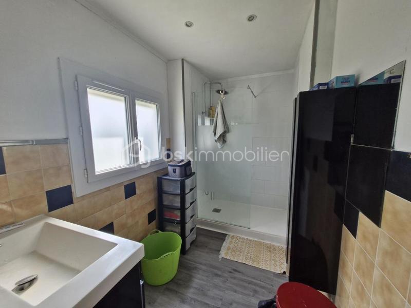 Maison traditionnelle - 95 m² - 5 pièces