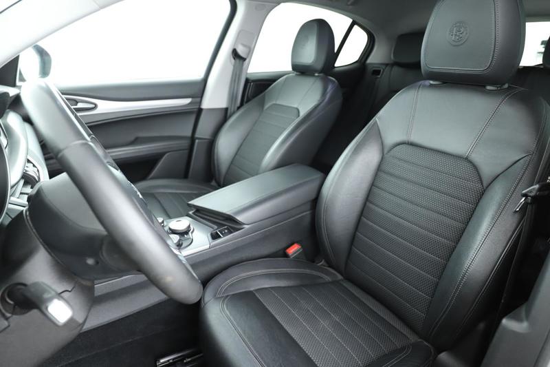 Alfa Romeo Stelvio 2.2 Diesel Business At8 180 ch