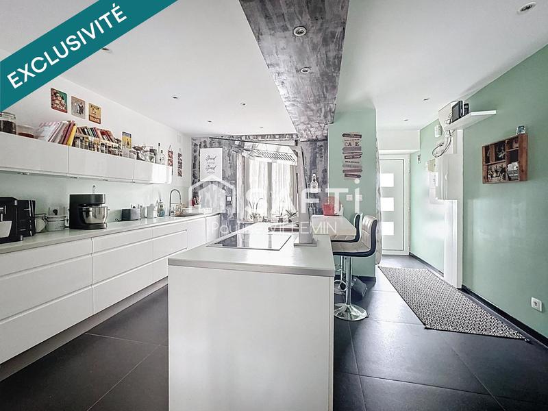 Maison - 146 m² - 6 pièces