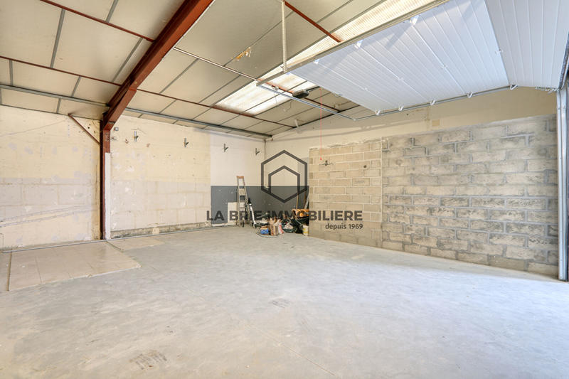 Local d'activité / Entrepôt - 64 m² - 1 pièce