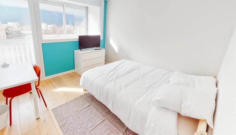 Appartement - 85 m² - 5 pièces