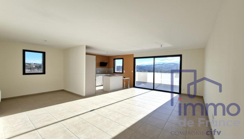 Appartement - 90 m² - 4 pièces