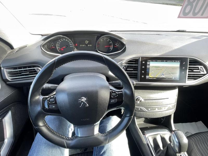 Peugeot 308 Active 1.2 Essence 110cv Bvm5 Gps + Attelage