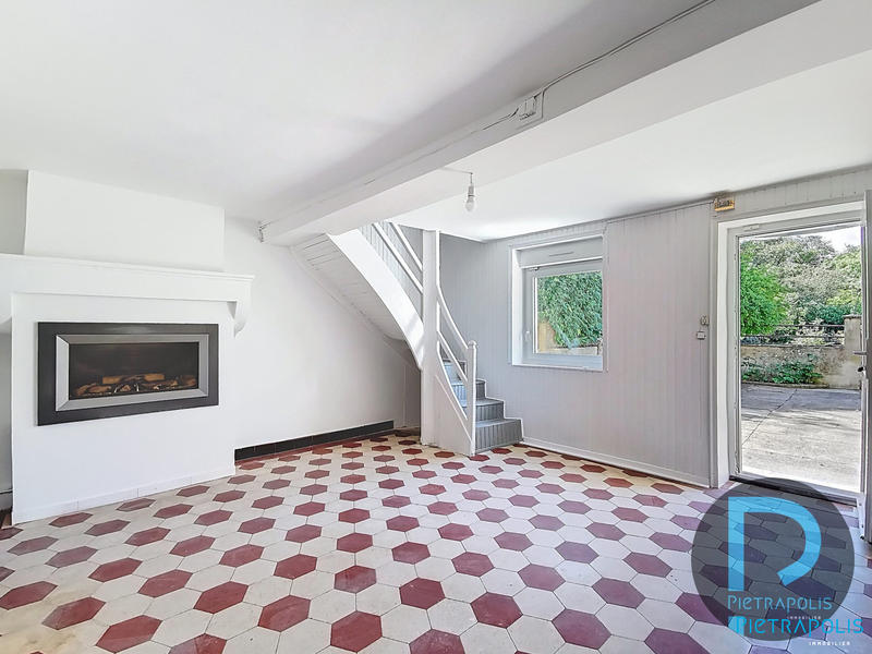 Maison ancienne - 250 m² - 7 pièces