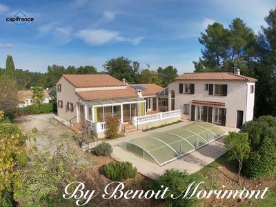 Maison - 182 m² - 6 pièces