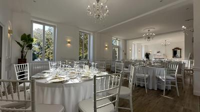 Maison - 768 m² - 17 pièces