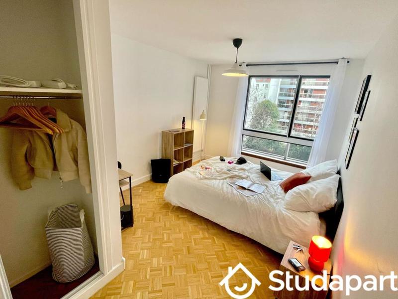 Chambre - 12 m² - 1 pièce