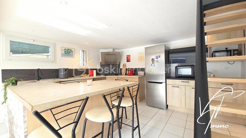 Maison - 102 m² - 5 pièces