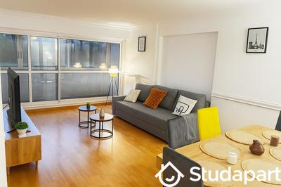 Chambre - 9 m² - 1 pièce