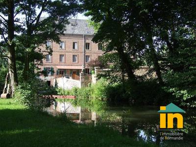 Demeure - 715 m² - 10 pièces