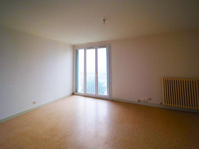 Appartement - 77 m² - 4 pièces