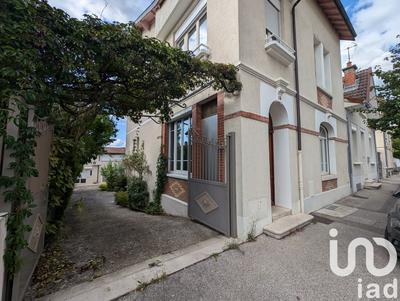Maison de ville - 224 m² - 8 pièces