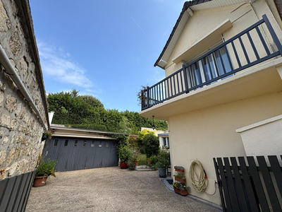 Maison - 146 m² - 7 pièces