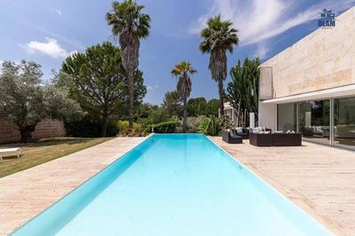 Villa - 600 m² - 6 pièces