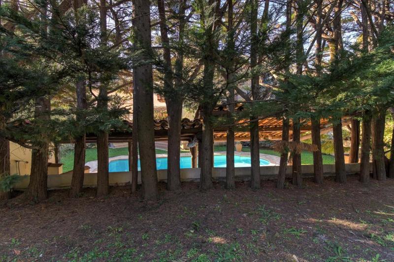 Maison - 185 m² - 7 pièces