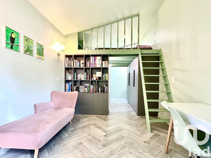 Maison - 205 m² - 9 pièces