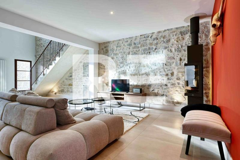 Maison - 166 m² - 6 pièces