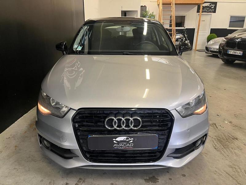 Audi A1 sportback 1.6 Tdi 90 cv s line / Distribution faite