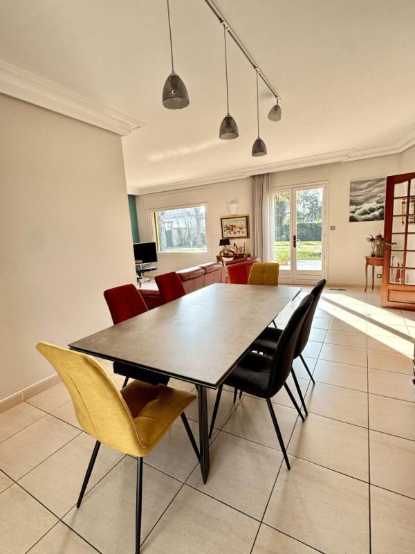 Maison - 434 m² - 7 pièces