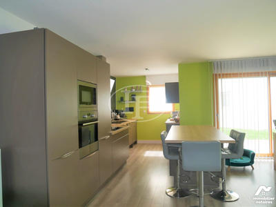 Appartement - 108 m² - 4 pièces