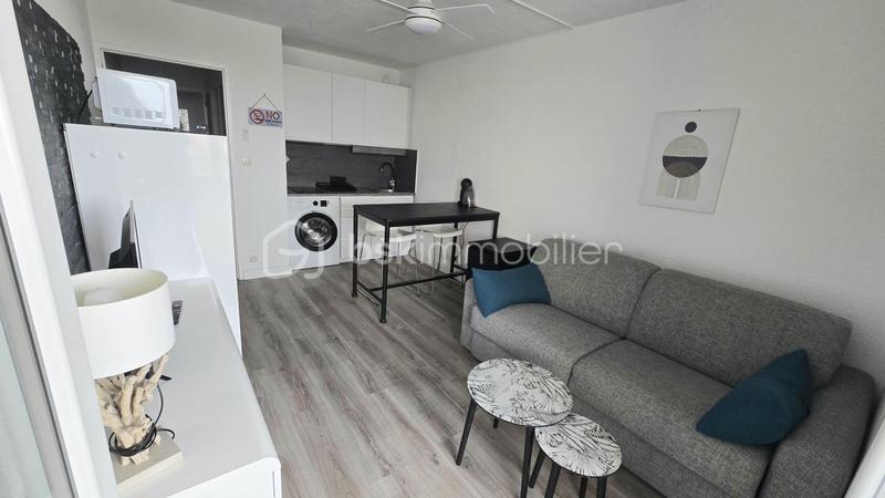 Studio - 25 m² - 1 pièce