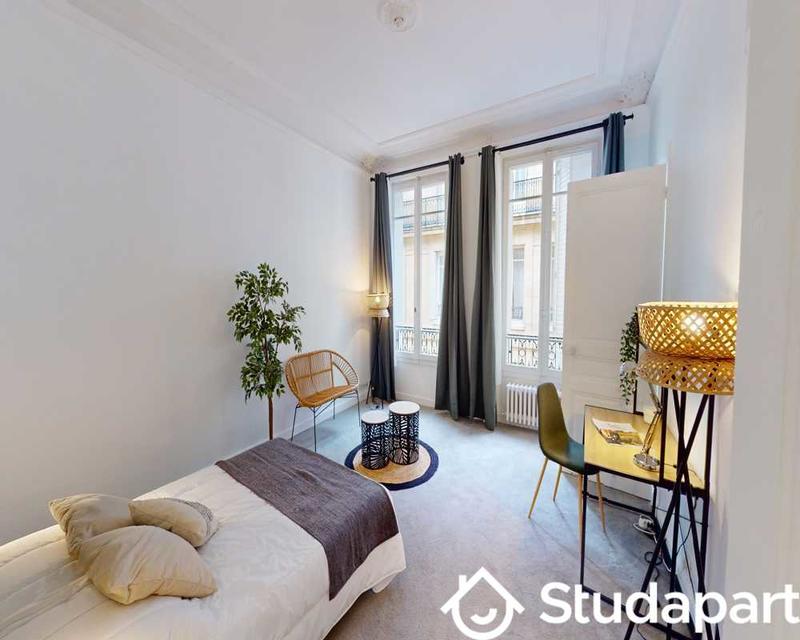 Chambre - 115 m² - 1 pièce