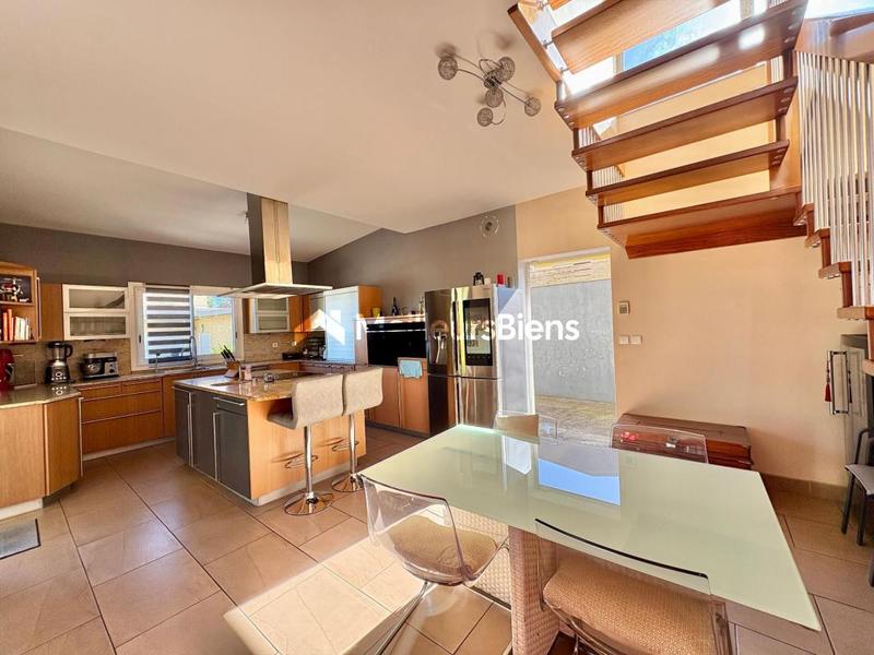 Villa - 160 m² - 5 pièces