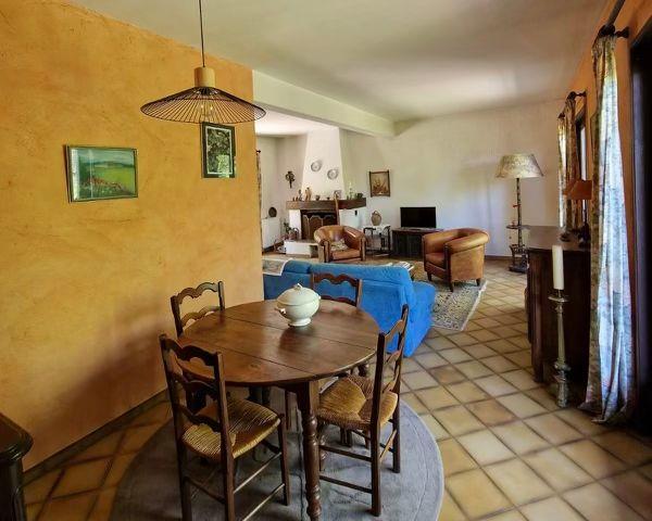 Maison - 157 m² - 6 pièces