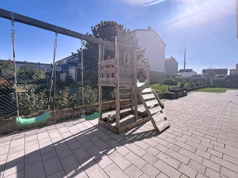 Maison - 110 m² - 4 pièces