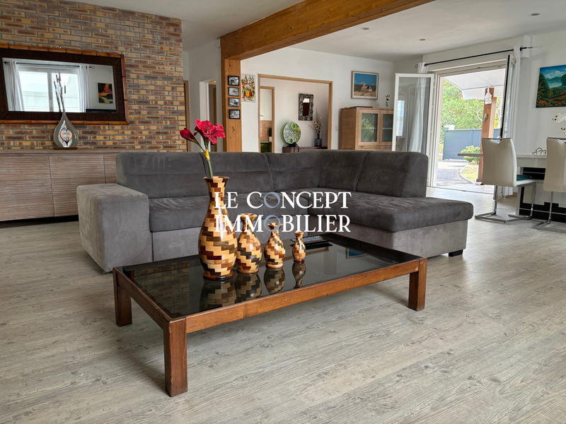 Maison - 185 m² - 5 pièces